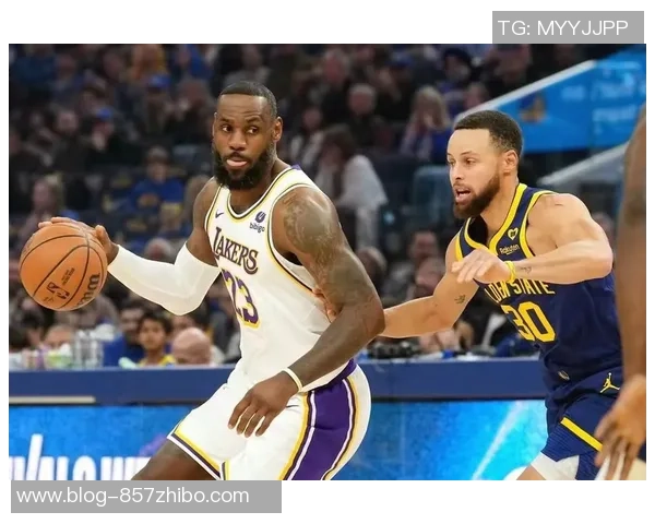 2009年湖人队与勇士队激战回顾：经典对决中的精彩瞬间与球星表现分析